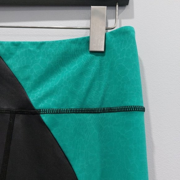 Zyia Jade River Stone Metallic Light n Tight Leggings Size Large - Picture 4 of 7